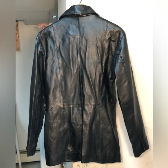 Leather Accomplice - Picture 5 of 5